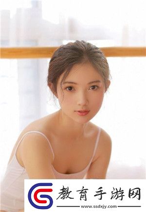 二次元人物做劇烈游戲