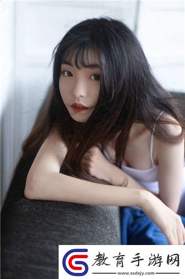 WEYVV5國產(chǎn)的SUV視頻