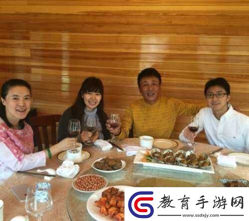 夫妻請部長到家做客