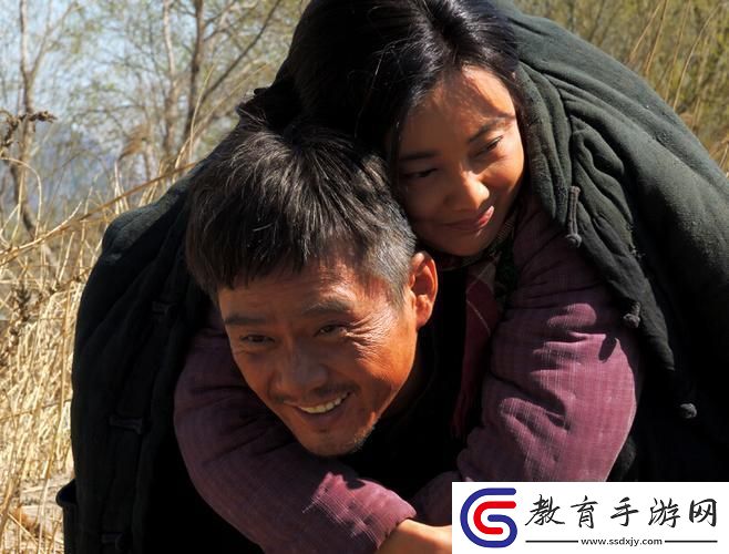 農夫燈兒“三杰”上翩翩起舞
