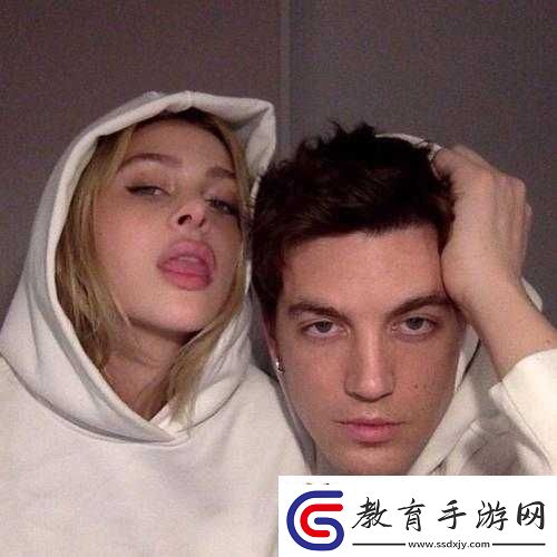 歐美范情侶