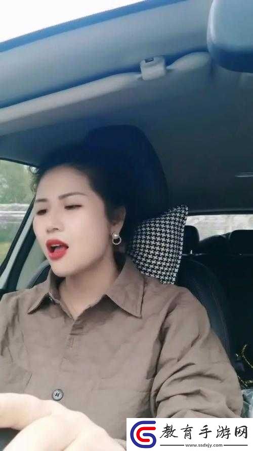 暴躁老阿姨CSGO圖片高清