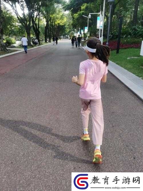 帶小玩具跑步的感受是什么