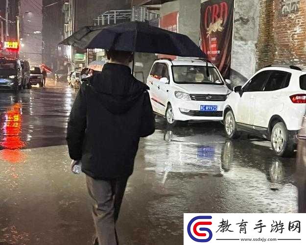 逛街時突然按下按鈕引發的一系列意想不到的事情