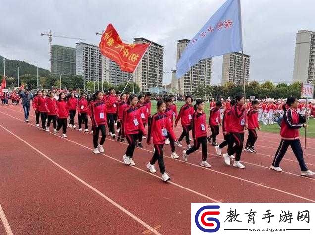 超級混亂的校園運動會有彈窗
