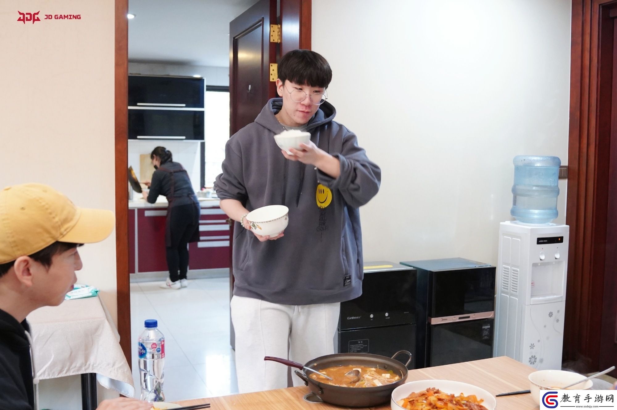 回LCK開始攻擊中國Ruler吐槽中國伙食差實際在JDG手拿兩碗大肆干飯