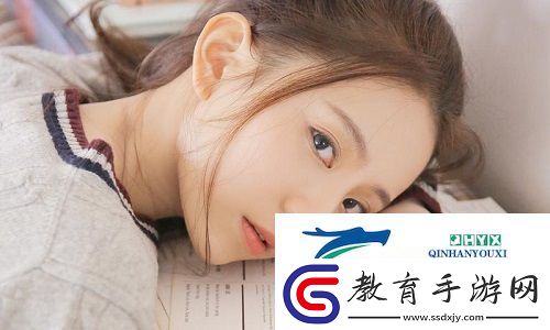 我裝睡讓公偷偷滑進(jìn)去電影