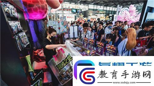巨大魔龍吸引玩家排隊(duì)