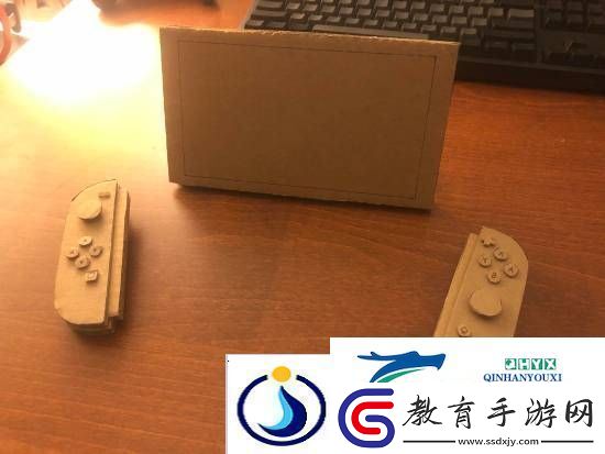 友自制Switch2原尺寸模型！細節還原原來這么大