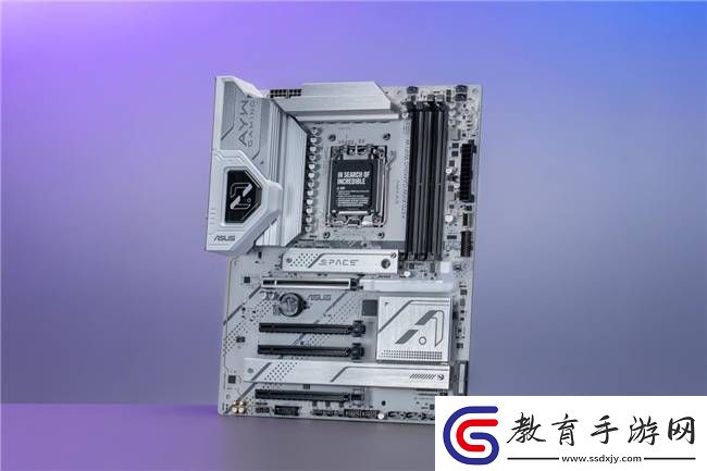 華碩X870AYW主板